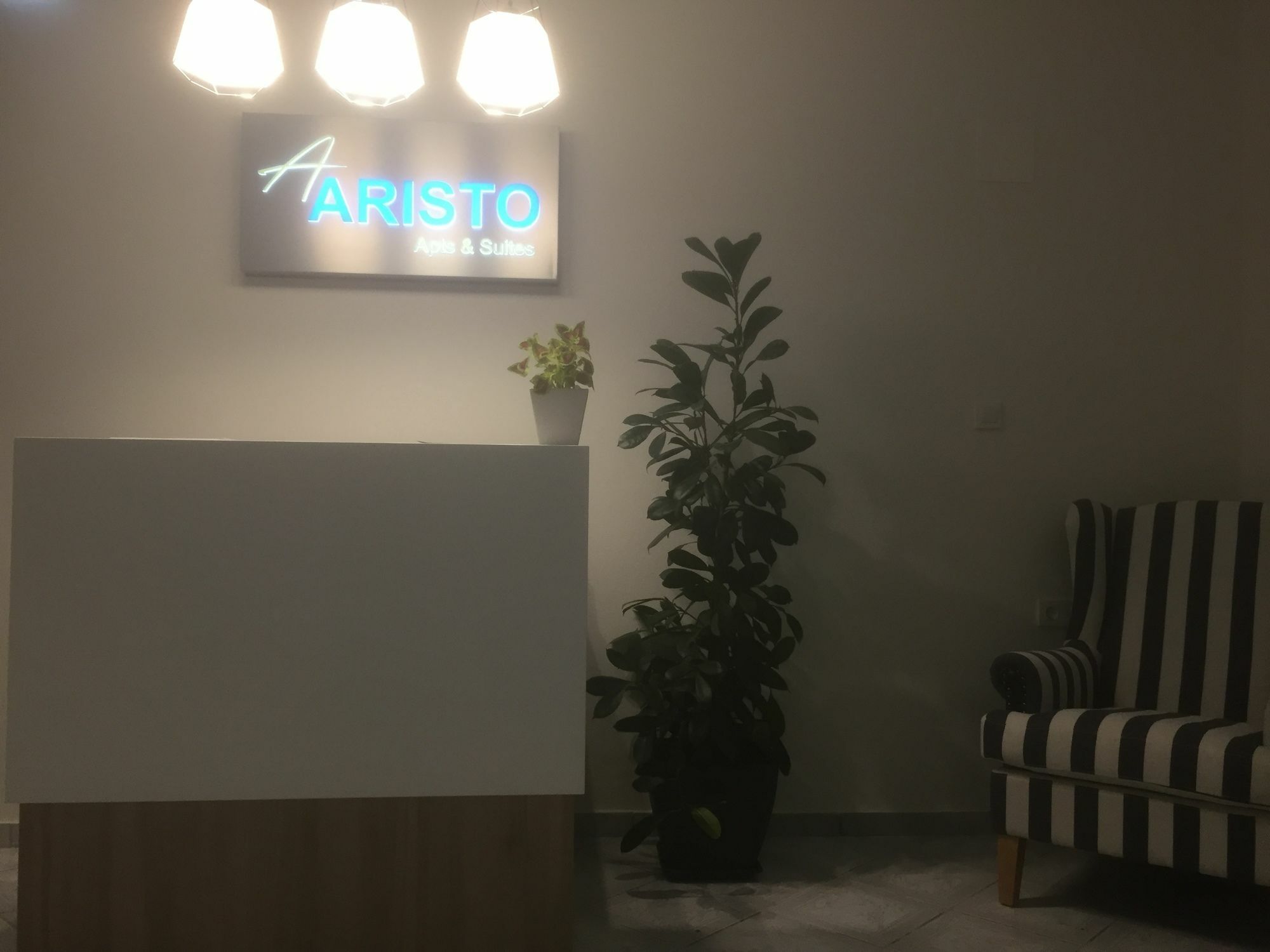 Aristo Apts ヘルソニソス エクステリア 写真